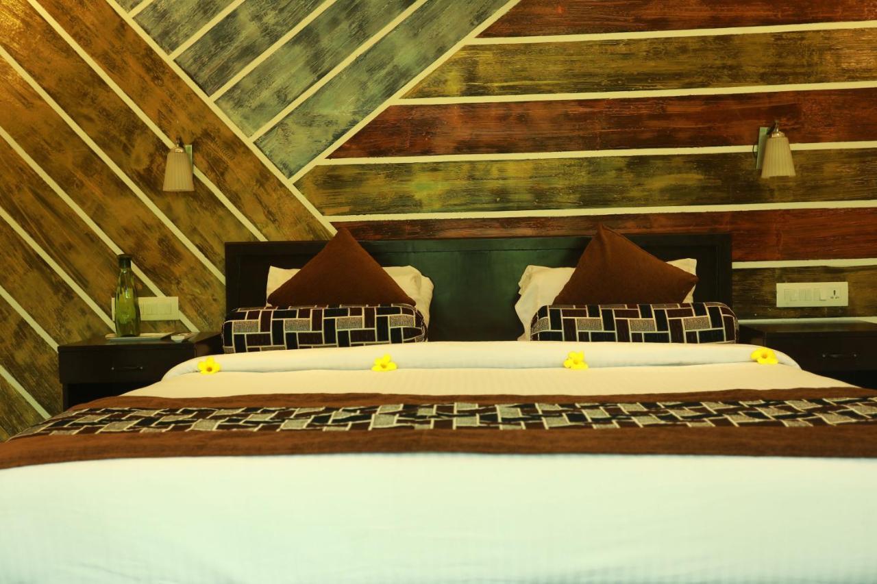 Lara Lake View Resort 트리반드룸 외부 사진